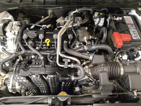 Used 2024 Nissan Altima 2.5 SR FWD image 30