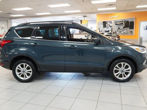 Used 2019 Ford Escape SEL image 13