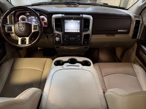 Used 2017 RAM 1500 Laramie AWD/4WD image 12