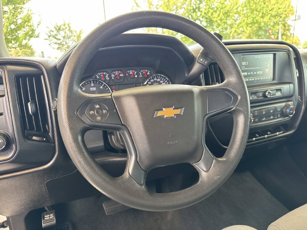 Used 2018 Chevrolet Silverado 1500 Custom w/ Custom Value Package RWD image 23