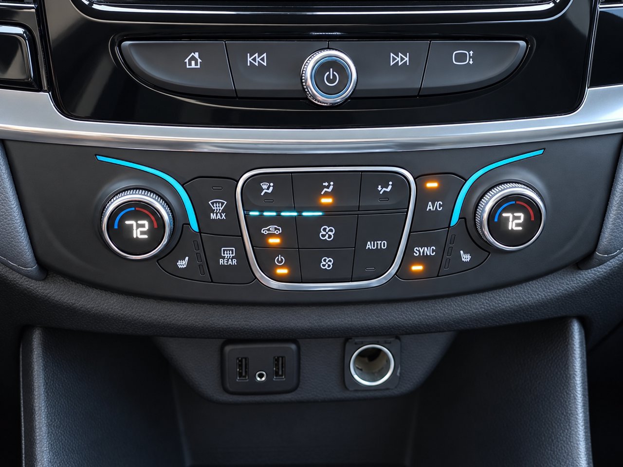 Certified 2021 Chevrolet Traverse LT FWD image 18