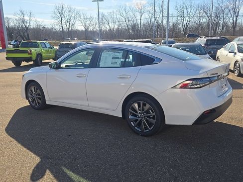New 2026 Nissan Sentra SL image 5