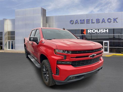 Used 2019 Chevrolet Silverado 1500 RST image 3