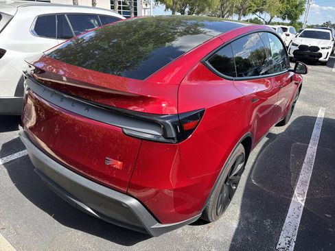 Used 2026 Tesla Model Y image 2