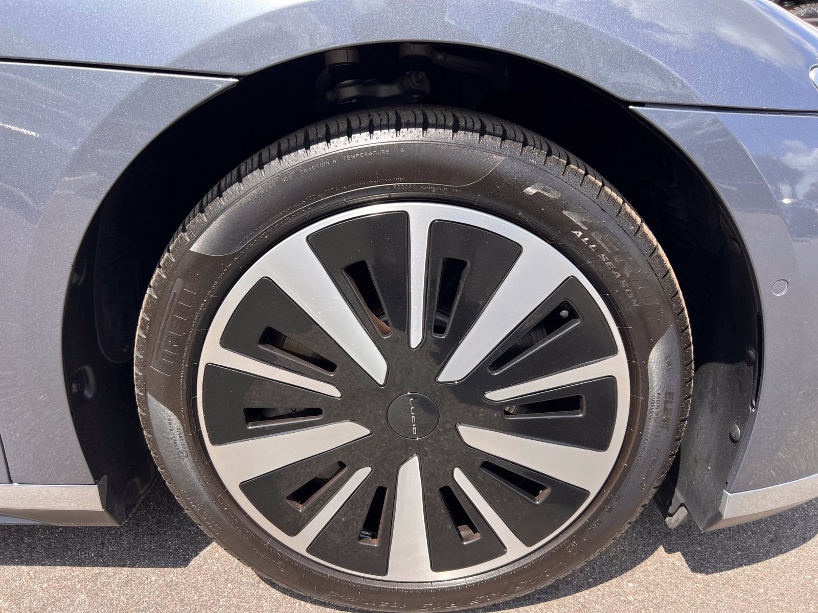 Used 2024 Lucid Air Touring AWD/4WD image 12
