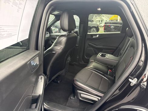 Used 2025 Ford Escape ST-Line Select AWD/4WD image 11