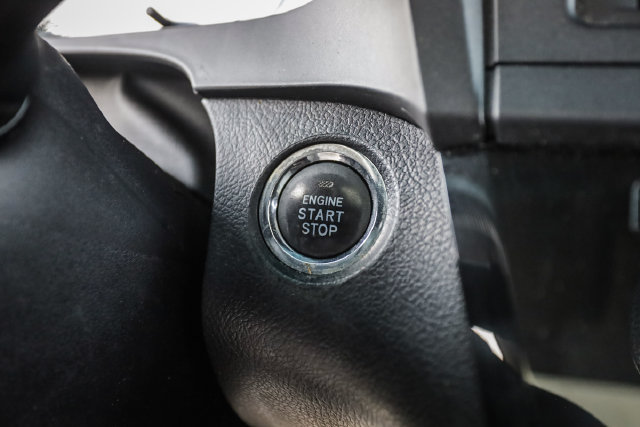 Used 2016 Toyota Sienna Limited Premium FWD image 26