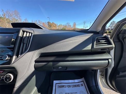 Used 2022 Subaru Crosstrek 2.0i image 16