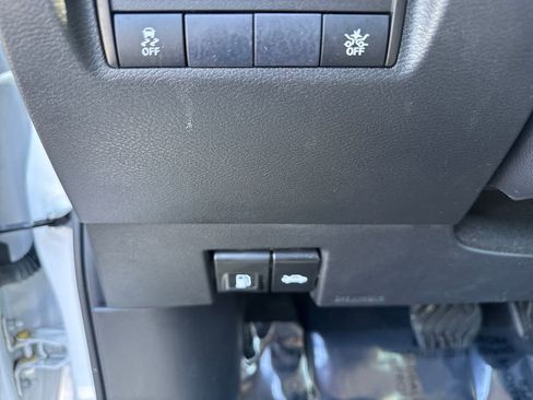 Used 2024 Nissan Versa S w/ S Plus Package FWD image 66