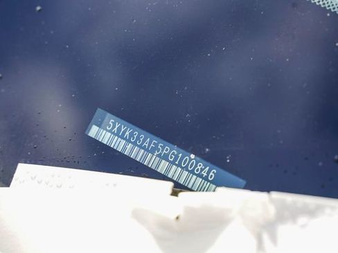 Used 2023 Kia Sportage EX image 15