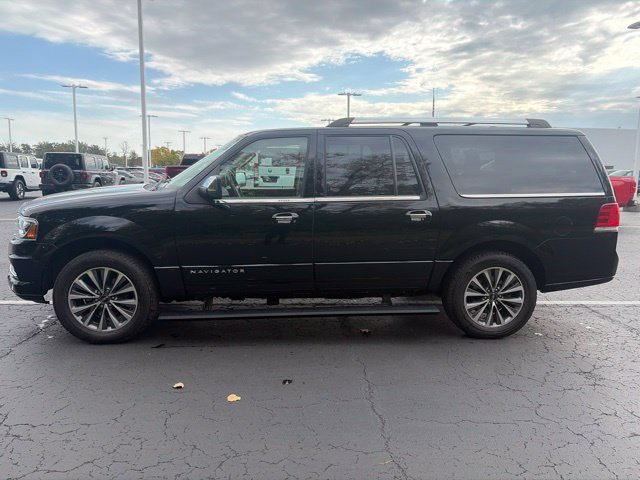 Used 2017 Lincoln Navigator L Select AWD/4WD image 1