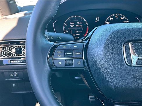 Used 2025 Honda Civic Sport image 19