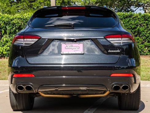 Used 2017 Maserati Levante S AWD/4WD image 16
