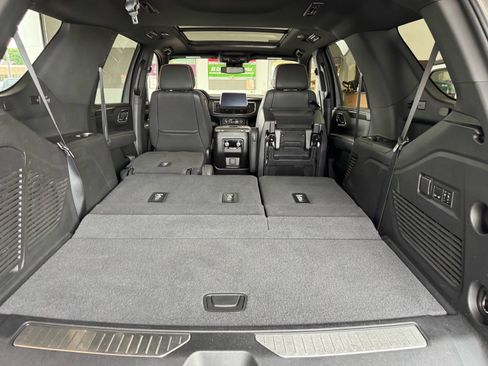 Used 2023 GMC Yukon AT4 w/ Max Trailering Package AWD/4WD image 10