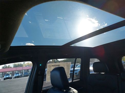 New 2024 Jeep Grand Cherokee Trailhawk w/ Advanced Protech Group II image 28