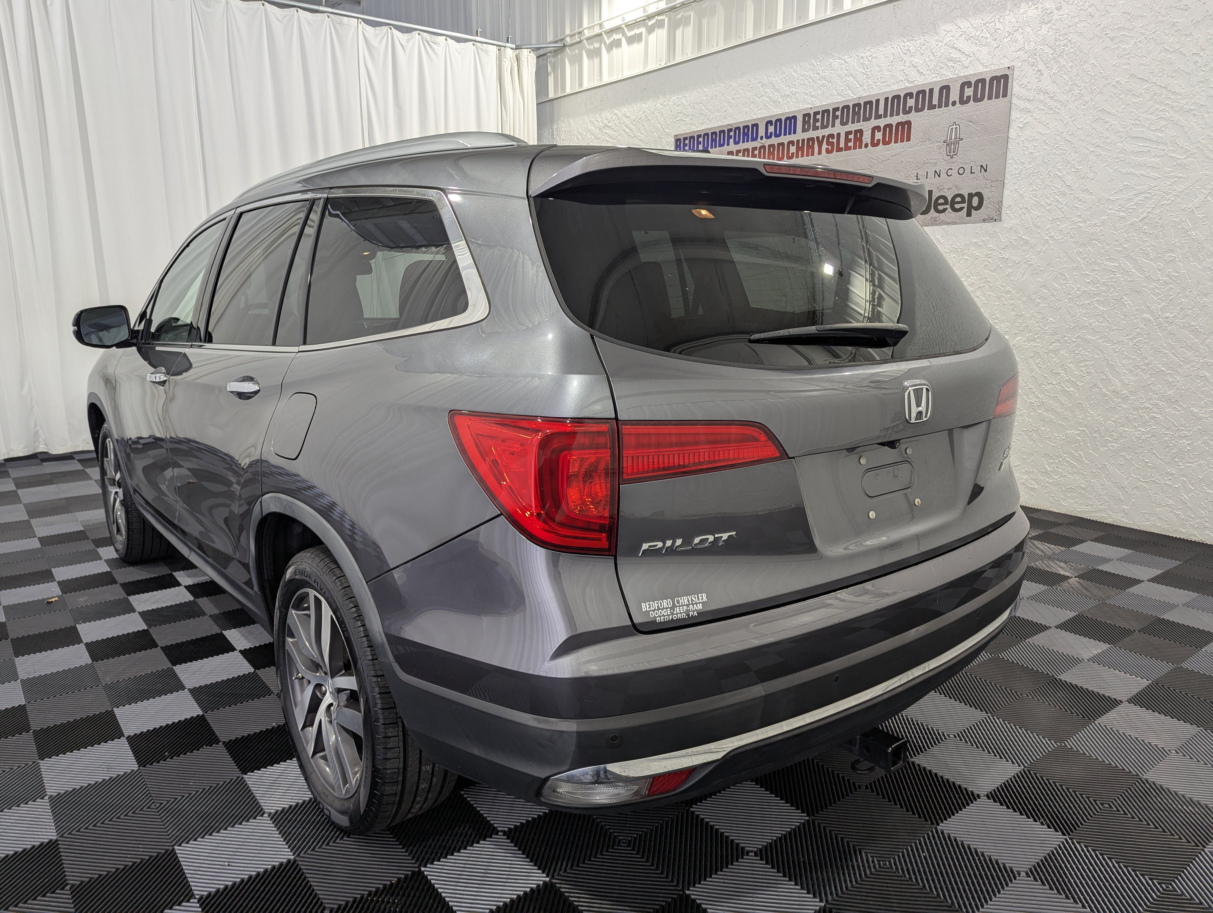 Used 2016 Honda Pilot Elite image 11
