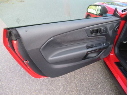 Used 2025 Ford Mustang Dark Horse image 25