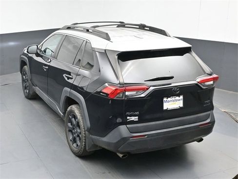 Used 2020 Toyota RAV4 TRD Off-Road image 39