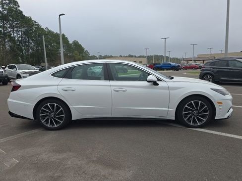Used 2022 Hyundai Sonata Limited image 3