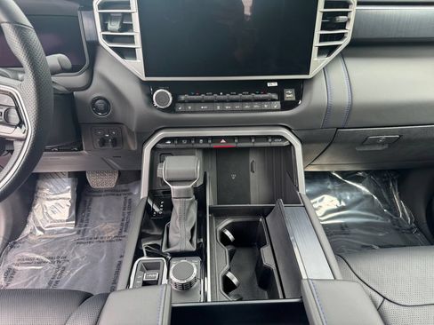 Used 2025 Toyota Tundra Platinum AWD/4WD image 11