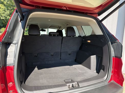 Used 2018 Ford Escape SEL FWD image 15