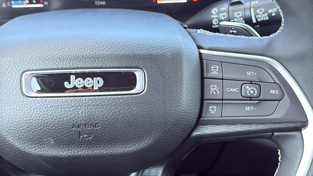 New 2027 Jeep Grand Cherokee Laredo X RWD image 21