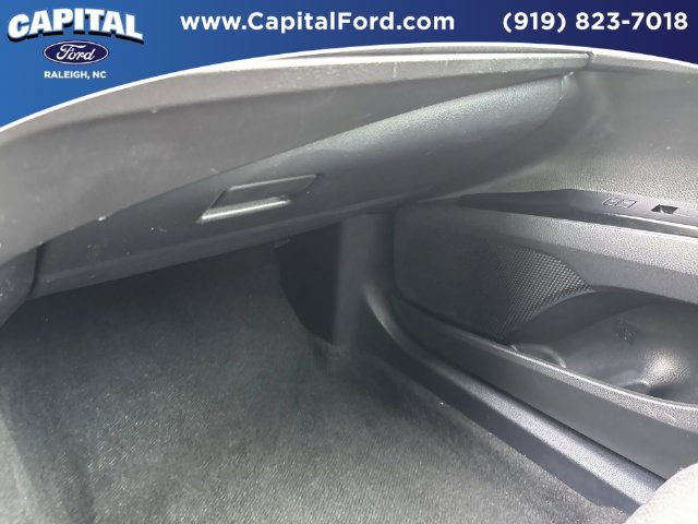 Used 2025 Toyota Camry LE FWD image 27
