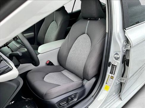 Used 2023 Toyota Camry LE image 27