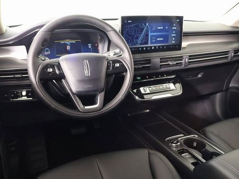 New 2026 Lincoln Corsair Premiere FWD image 2