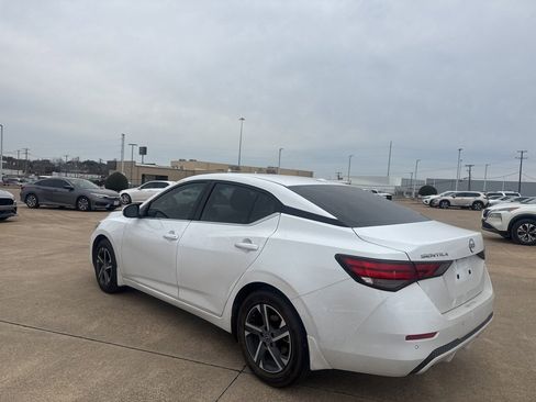 Certified 2025 Nissan Sentra SV image 16