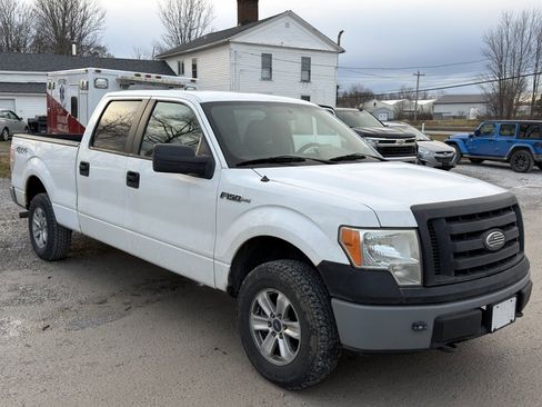 Used 2011 Ford F150 XL w/ Communications Pkg image 2