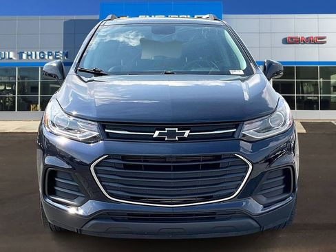 Used 2021 Chevrolet Trax LT w/ Sport Edition image 2