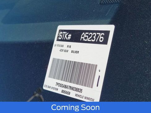 Used 2024 Rivian R1S Adventure image 32