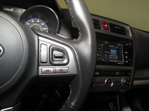 Used 2017 Subaru Legacy 2.5i Premium image 6