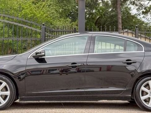 Used 2016 Volvo S60 T5 Premier FWD image 3