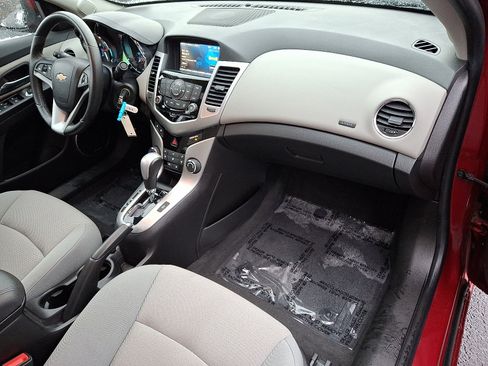 Used 2014 Chevrolet Cruze LT w/ All-Star Edition image 43