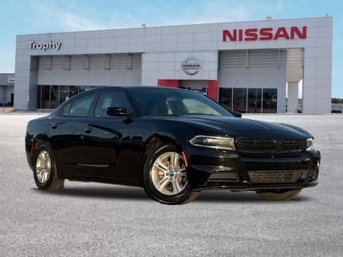 Used 2022 Dodge Charger SXT image 1