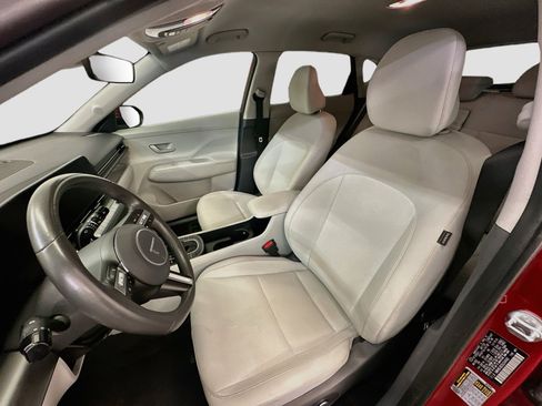 Used 2025 Hyundai Kona SEL AWD/4WD image 13