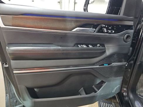 Used 2023 Jeep Grand Wagoneer Series II w/ Flexible Seating Group image 14