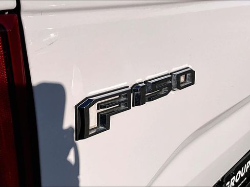 Used 2016 Ford F150 XLT w/ Equipment Group 302A Luxury image 10