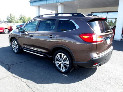 Used 2019 Subaru Ascent Limited w/ Popular Package #2A image 3