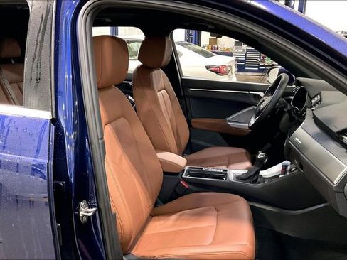 Certified 2025 Audi Q3 2.0T Premium image 7