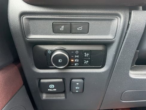 Used 2024 Ford Expedition Max Limited image 49