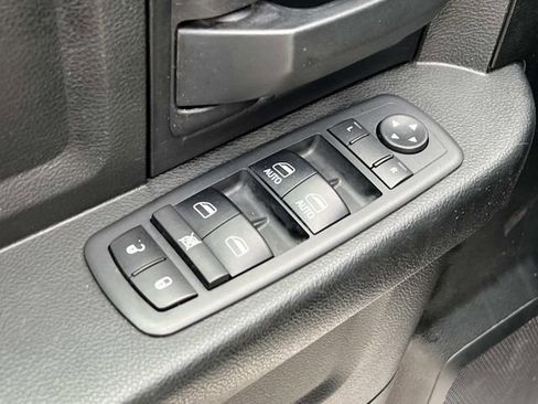 Used 2018 RAM 1500 Tradesman image 16