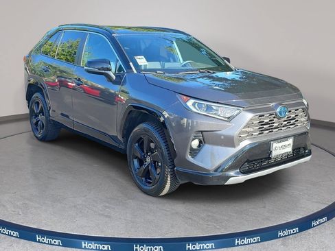Used 2021 Toyota RAV4 XSE AWD/4WD image 4
