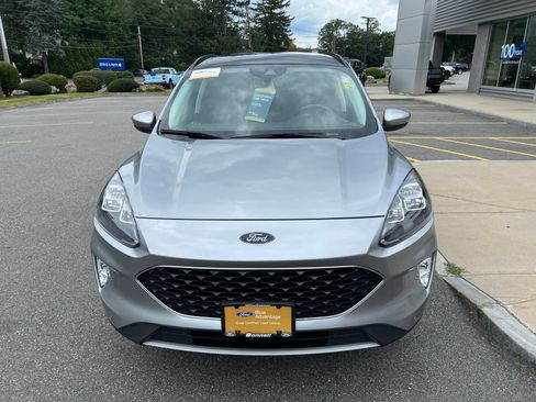 Used 2022 Ford Escape Titanium w/ Class II Trailer Tow Package AWD/4WD image 2