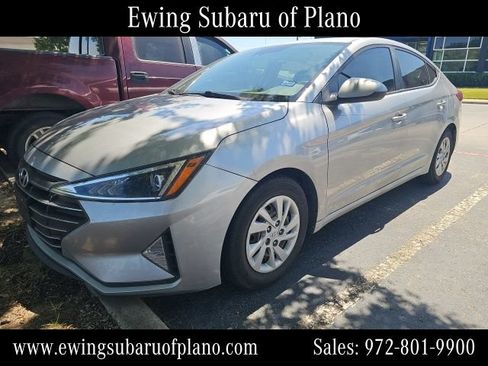 Used 2020 Hyundai Elantra SE w/ Cargo Package (C1) FWD image 2