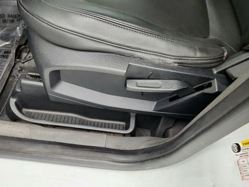 Used 2020 Ford Transit Connect XL image 11