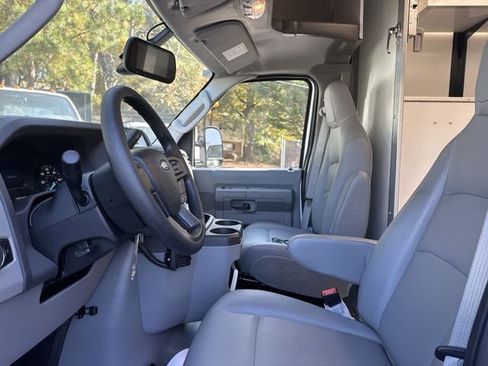 New 2026 Ford E-450 and Econoline 450 Super Duty w/ Power Equipment Group image 17