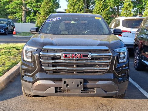 Used 2025 GMC Terrain Elevation AWD/4WD image 3